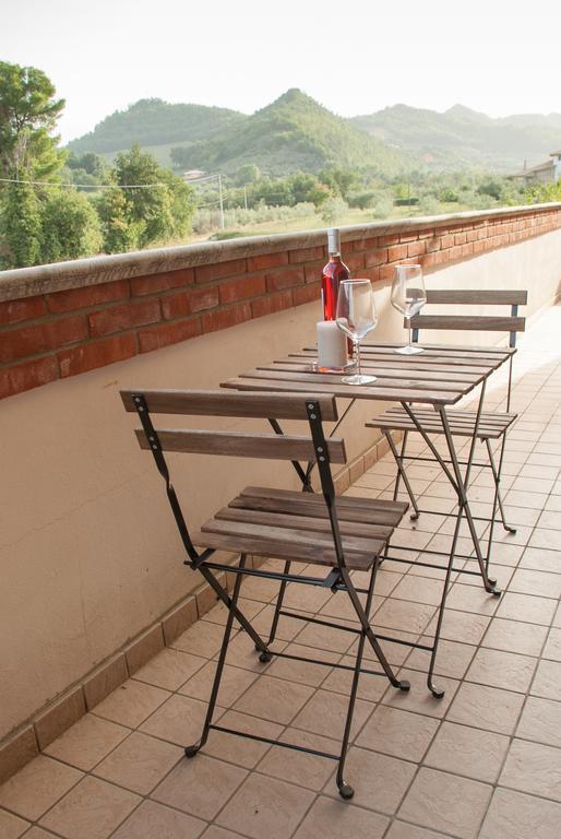 Casa Delfico Ristoro In Famiglia Casa de hóspedes Teramo Quarto foto